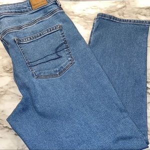 American Eagle Mom Jeans